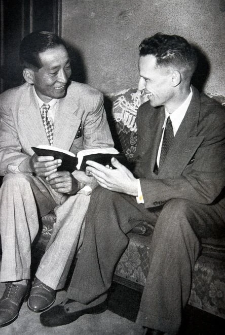 129 Nenhum outro livro pode fazer isso